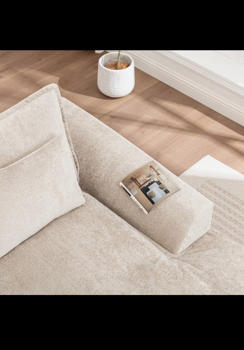 Ivory Chenille L-Shaped Modular
Sectional Compressed Sofa