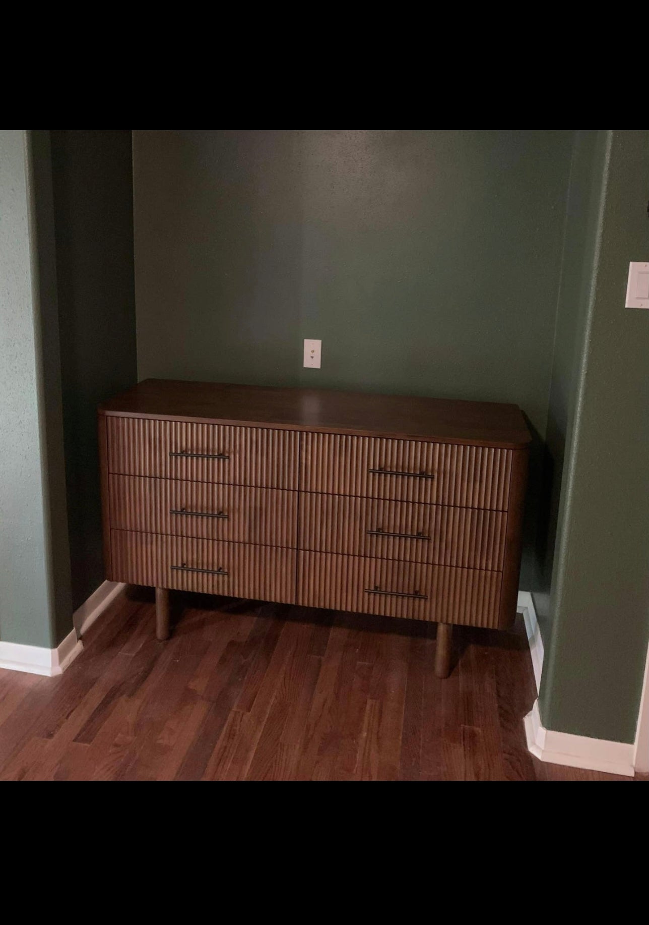 Logan Mid Century Walnut Dresser with
6 Drawers