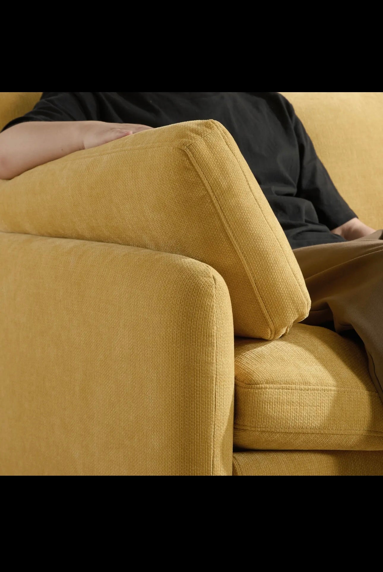 Oversized Chenille Accent Chair with Pillows 4 Colors